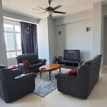 Homestay Jalan Tun Razak Walking Distance Ijn, Hkl, Mrt Station, Kpj, Perkeso, Bernama, Tabung Darah, Istana Budaya Куала-Лумпур Екстер'єр фото