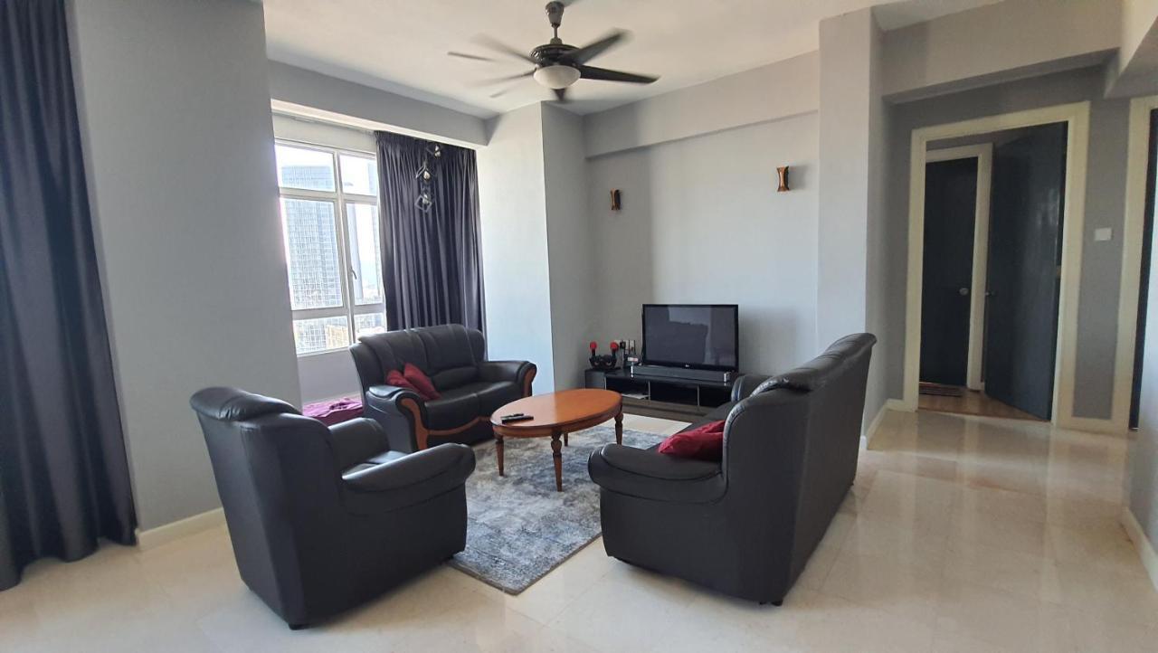 Homestay Jalan Tun Razak Walking Distance Ijn, Hkl, Mrt Station, Kpj, Perkeso, Bernama, Tabung Darah, Istana Budaya Куала-Лумпур Екстер'єр фото