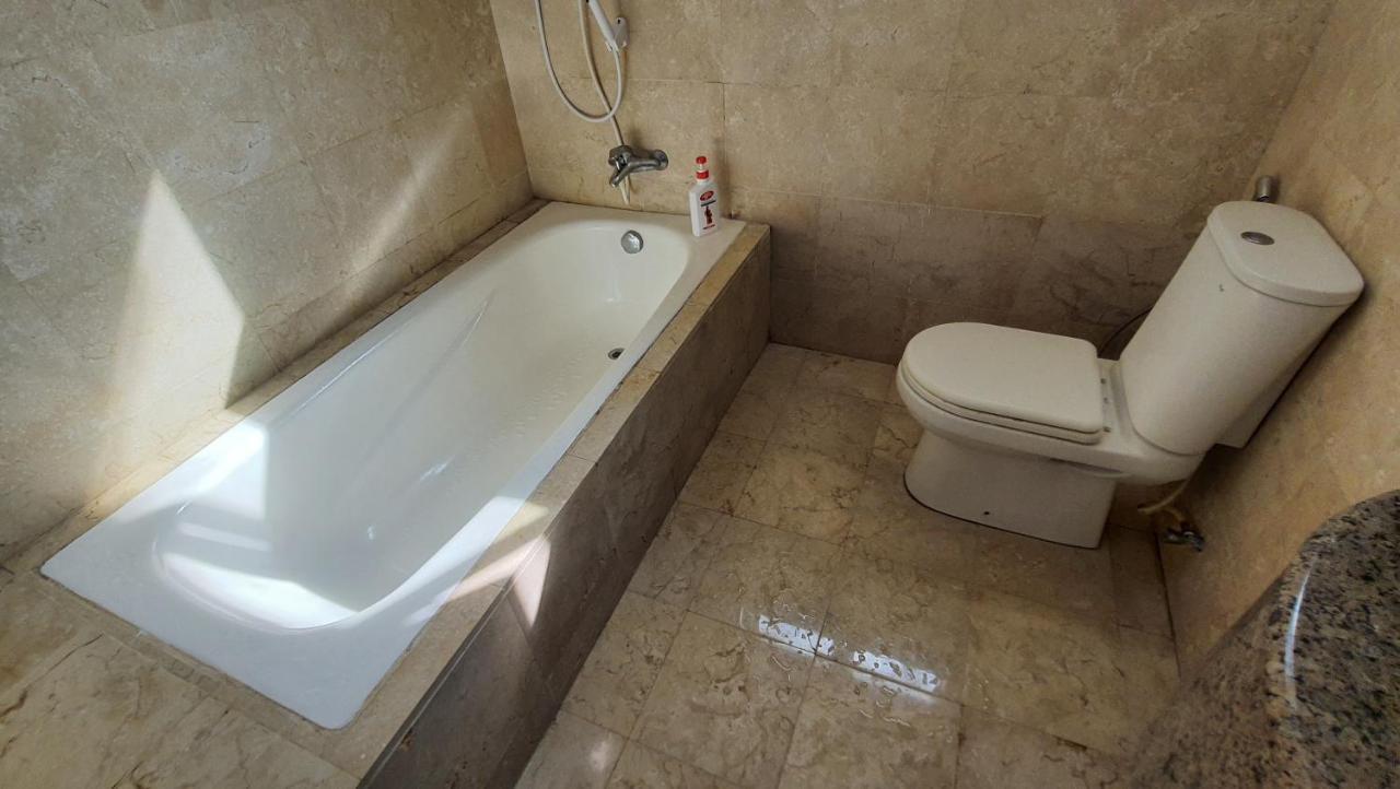 Homestay Jalan Tun Razak Walking Distance Ijn, Hkl, Mrt Station, Kpj, Perkeso, Bernama, Tabung Darah, Istana Budaya Куала-Лумпур Екстер'єр фото